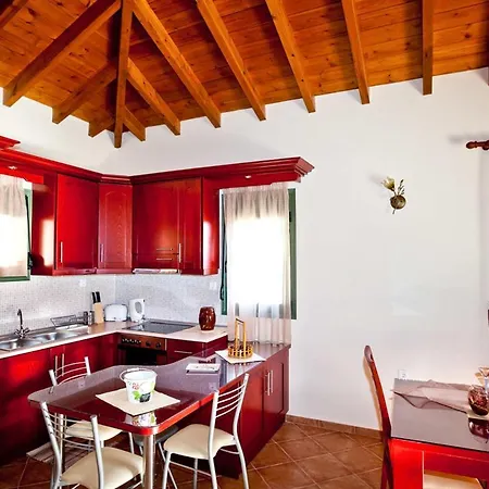 Aselinos Sleeps 6 With Pool Air Con And Wifi فيلة