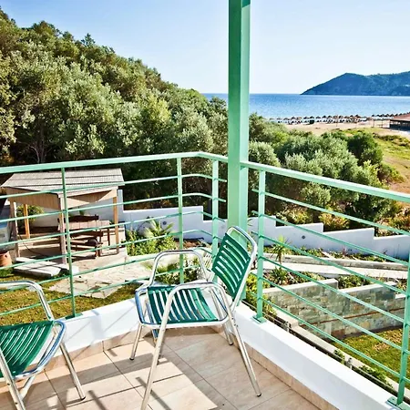 Aselinos Sleeps 6 With Pool Air Con And Wifi ترولو